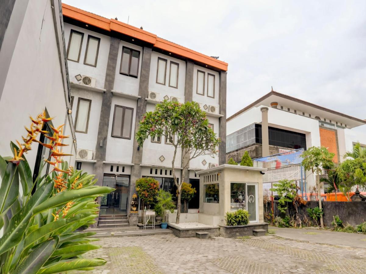 OYO 3156 Hotel Warta Dua Denpasar Esterno foto