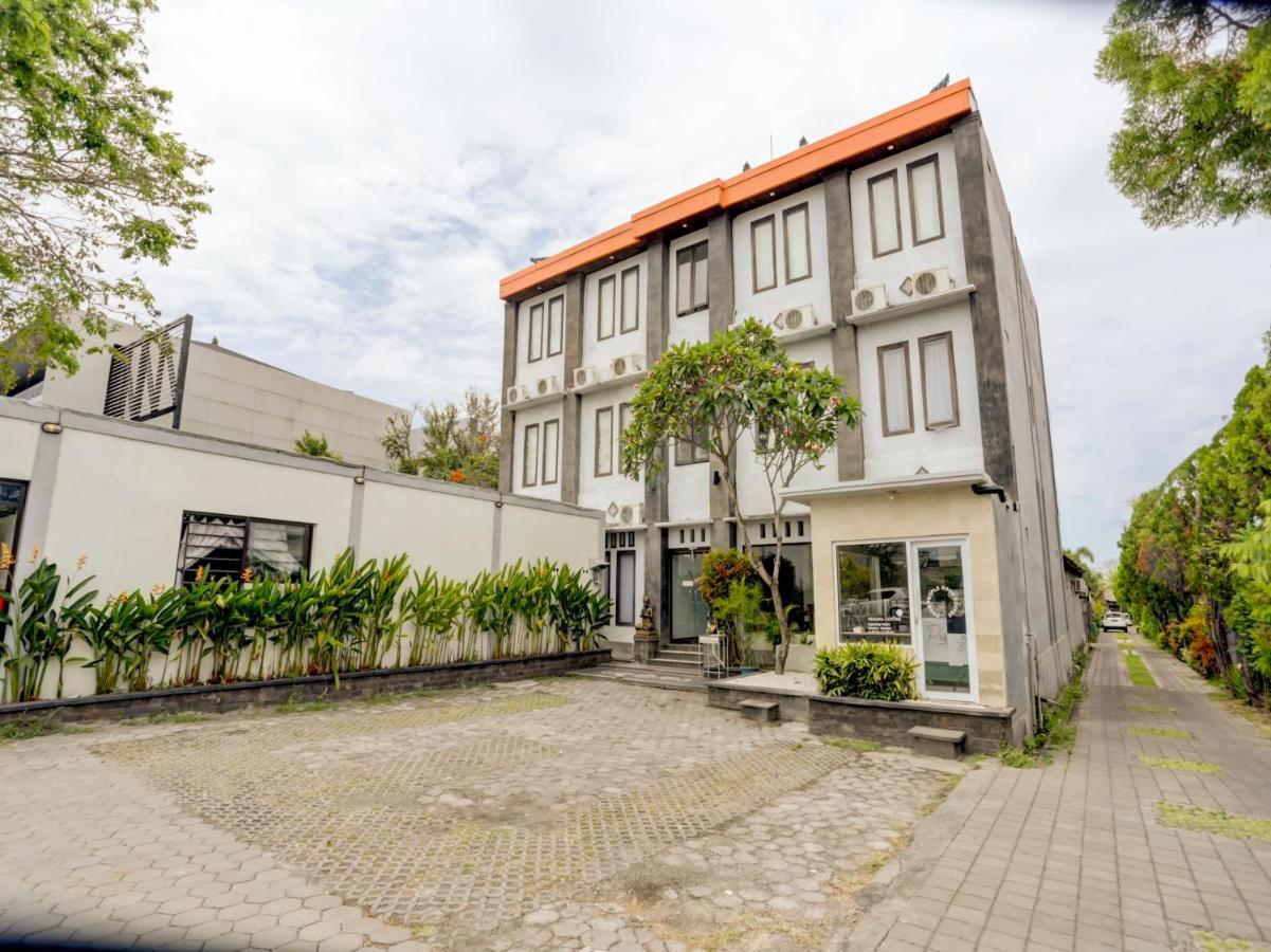 OYO 3156 Hotel Warta Dua Denpasar Esterno foto