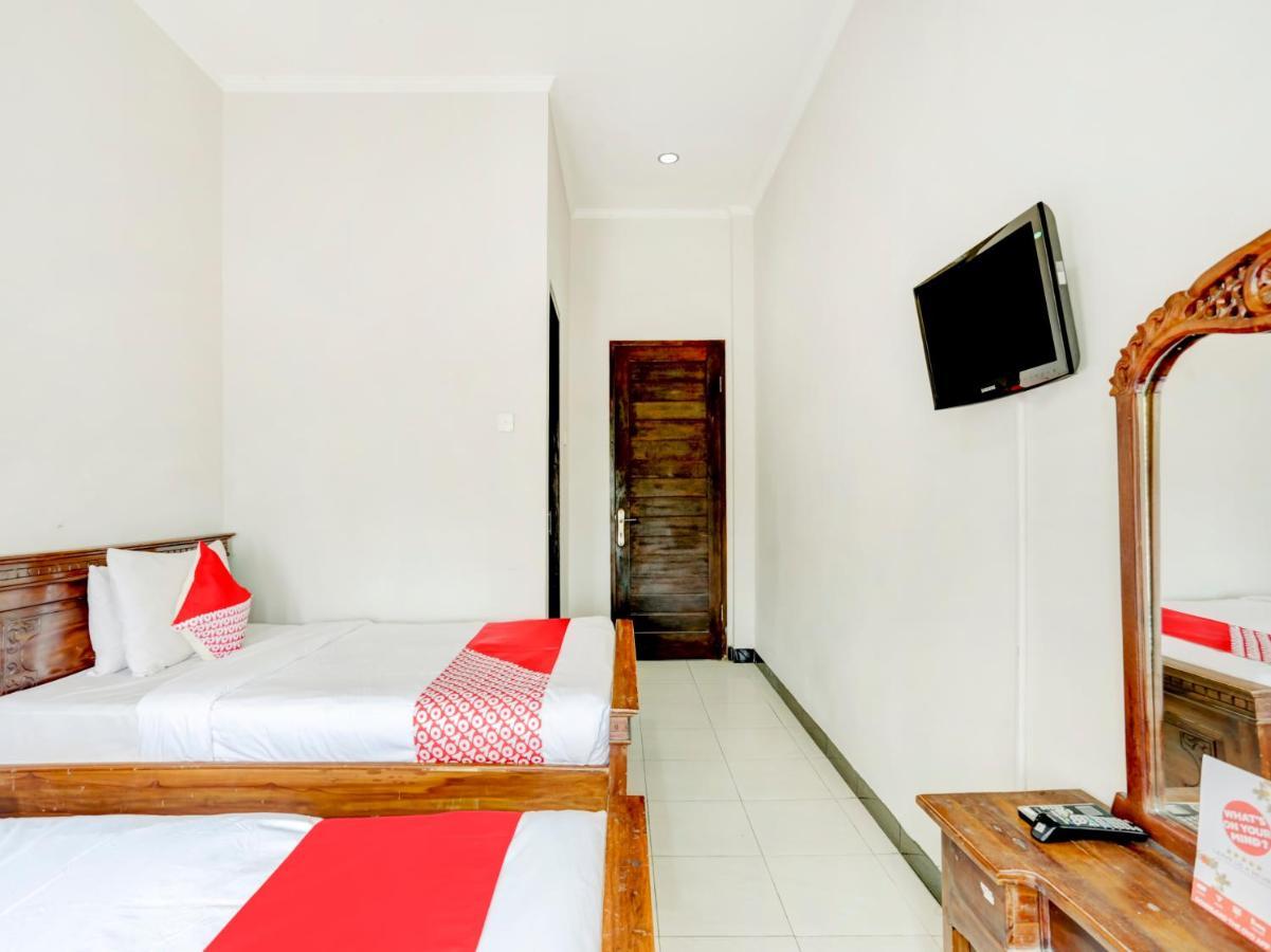 OYO 3156 Hotel Warta Dua Denpasar Esterno foto