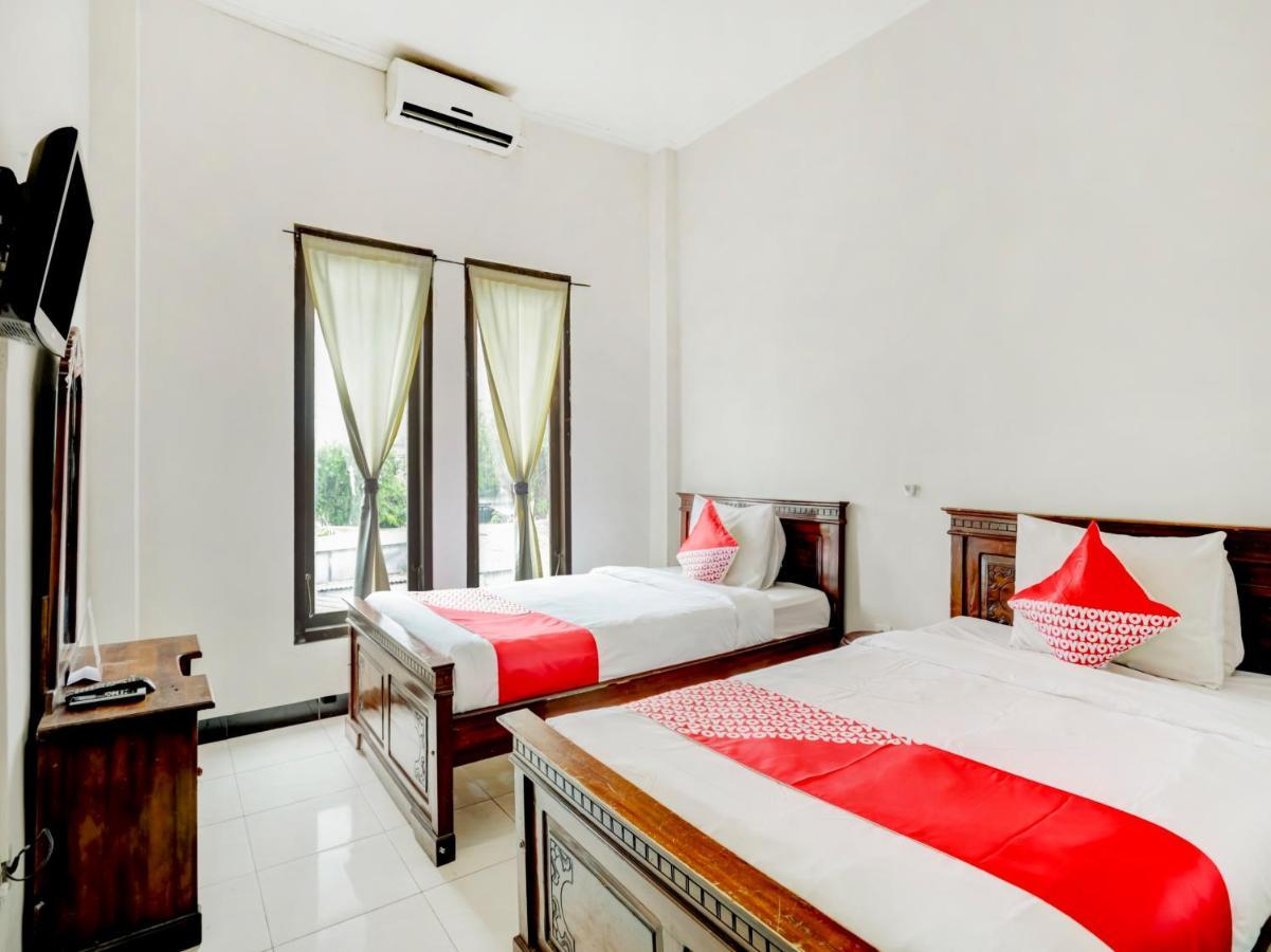 OYO 3156 Hotel Warta Dua Denpasar Esterno foto