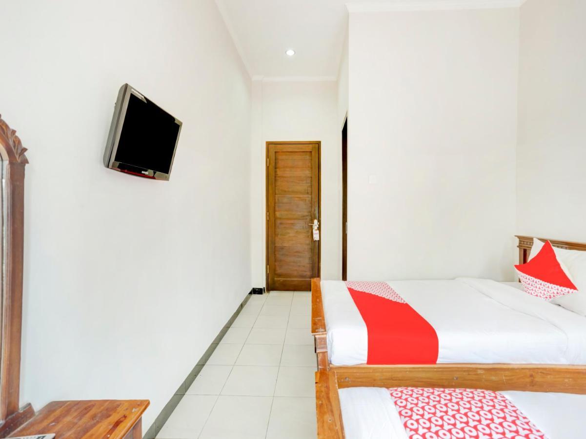 OYO 3156 Hotel Warta Dua Denpasar Esterno foto