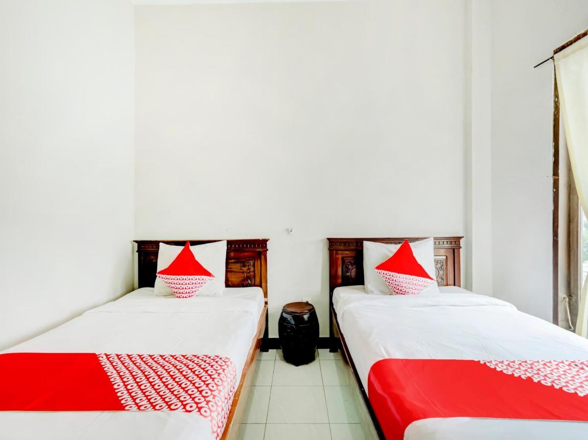 OYO 3156 Hotel Warta Dua Denpasar Esterno foto