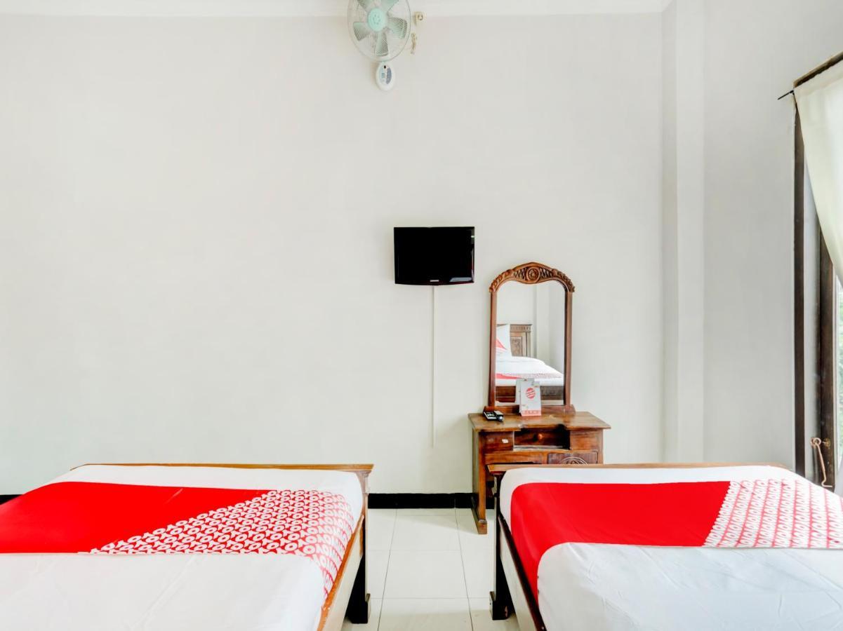 OYO 3156 Hotel Warta Dua Denpasar Esterno foto