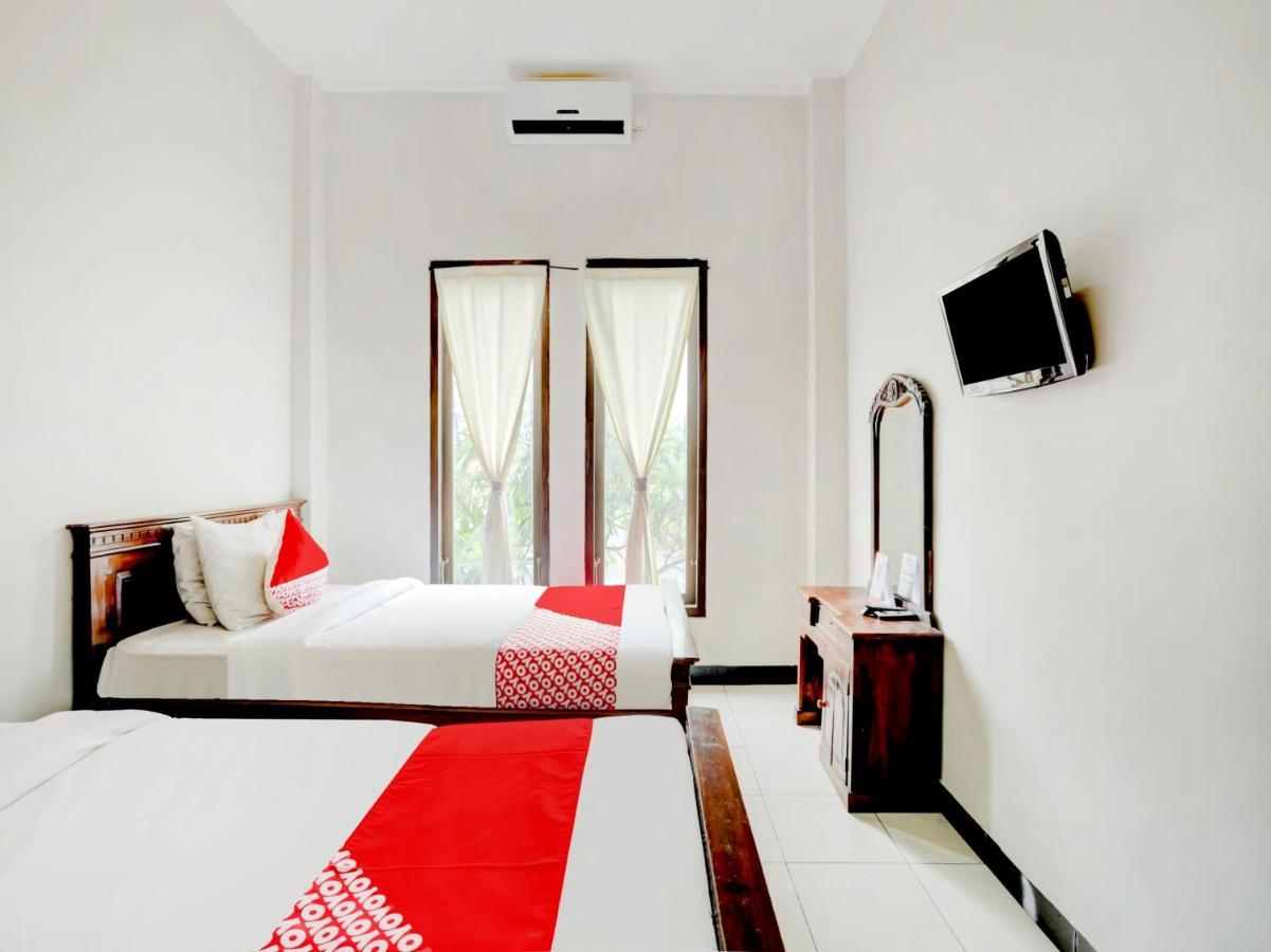 OYO 3156 Hotel Warta Dua Denpasar Esterno foto
