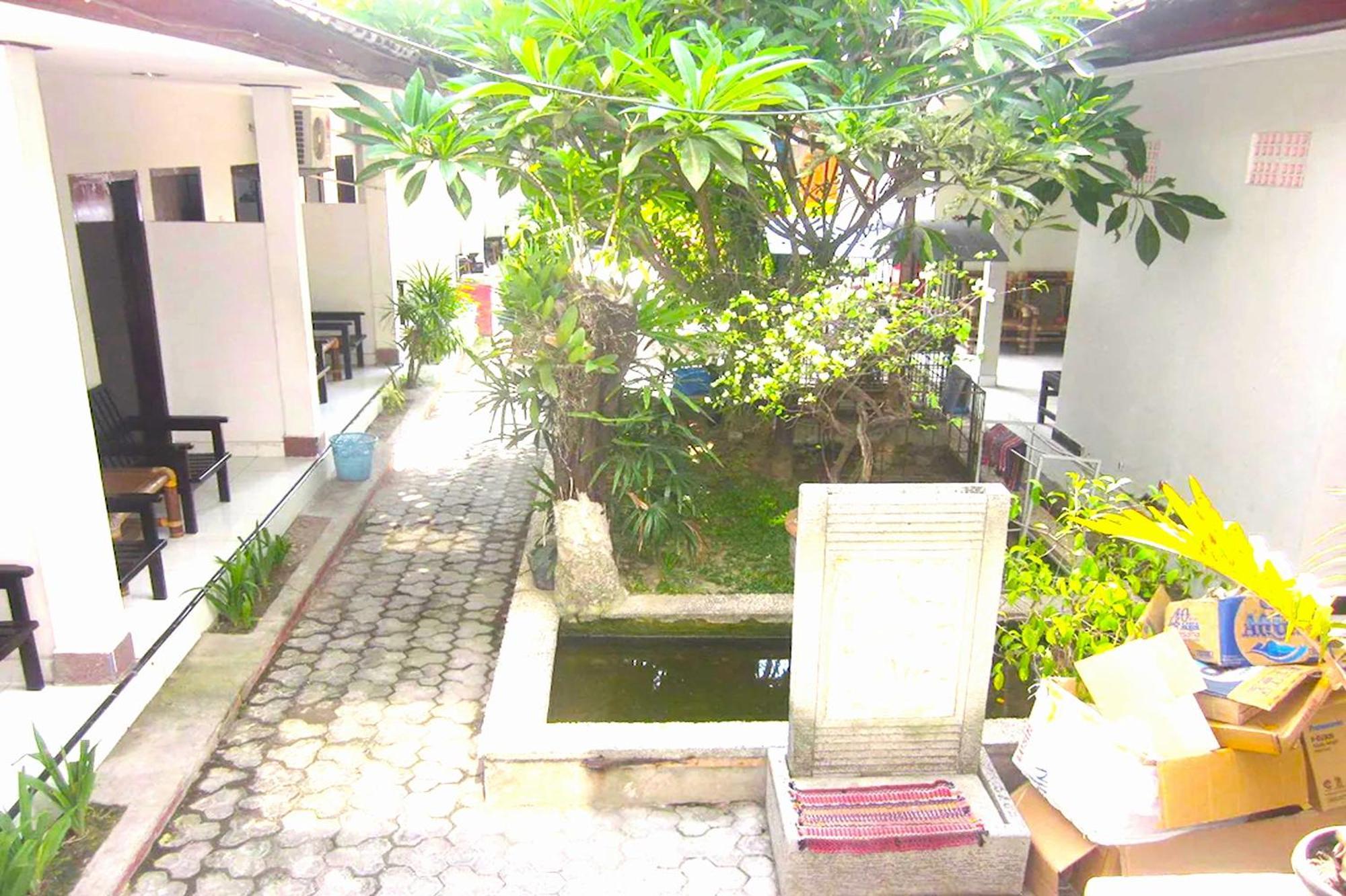 OYO 3156 Hotel Warta Dua Denpasar Esterno foto