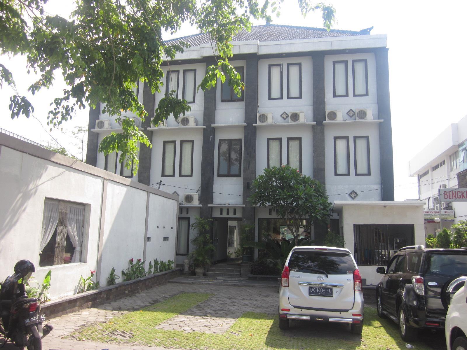 OYO 3156 Hotel Warta Dua Denpasar Esterno foto